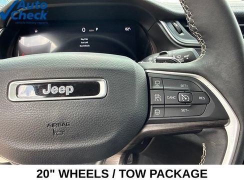 Used 2023 Jeep Grand Cherokee Limited w/ Trailer Tow Prep Group (B) AWD/4WD image 35