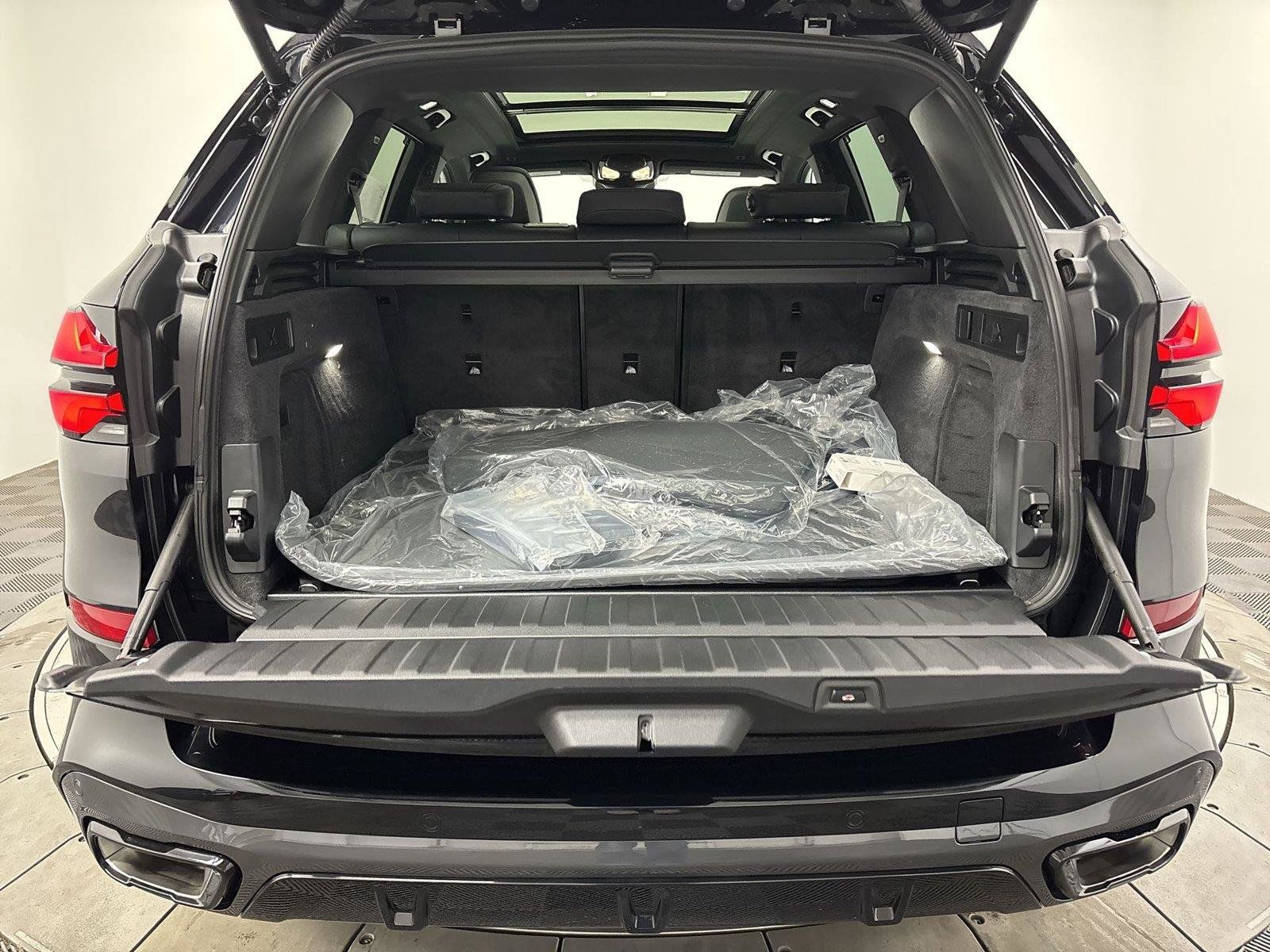 New 2026 BMW X5 xDrive40i w/ Executive Package AWD/4WD image 21