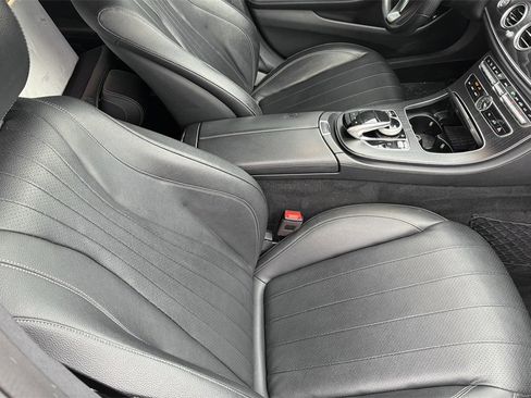 Used 2018 Mercedes-Benz E 300 4MATIC image 26