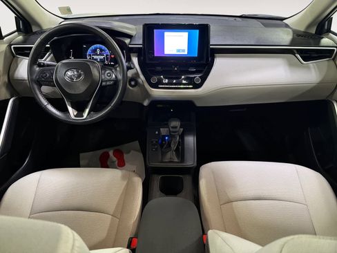 Used 2026 Toyota Corolla Cross LE FWD image 17
