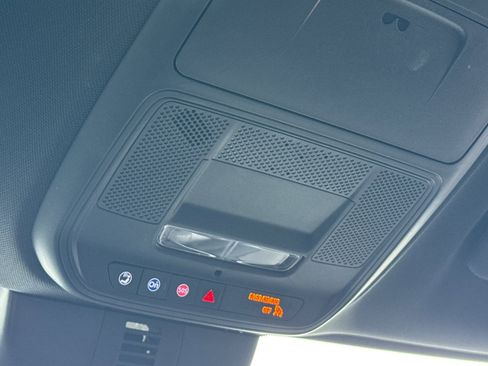 Used 2025 Buick Enclave Preferred image 24