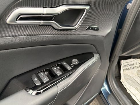 Used 2025 Kia Sportage SX Prestige image 11