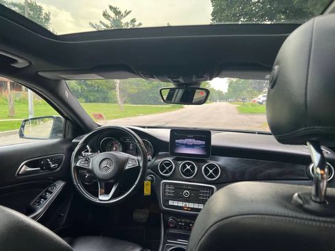 Used 2019 Mercedes-Benz GLA 250 w/ Convenience Package image 15