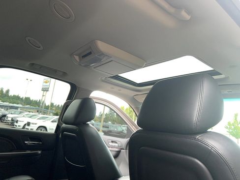 Used 2013 GMC Yukon Denali image 38
