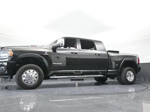 Used 2023 RAM 3500 Limited image 20