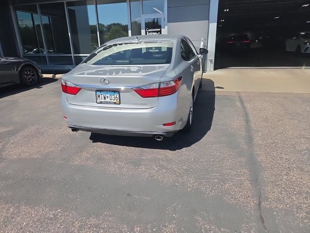 Used 2013 Lexus ES 350 w/ Luxury Pkg FWD image 17