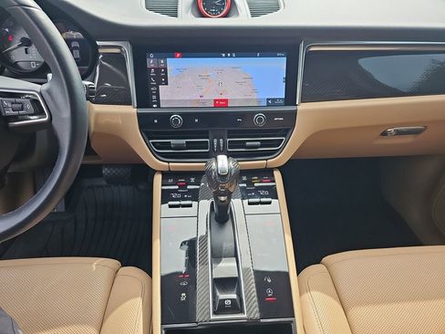 Used 2024 Porsche Macan S AWD/4WD image 23