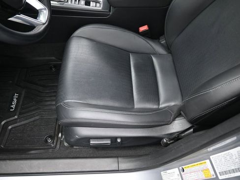 Used 2023 Honda Civic Touring image 10