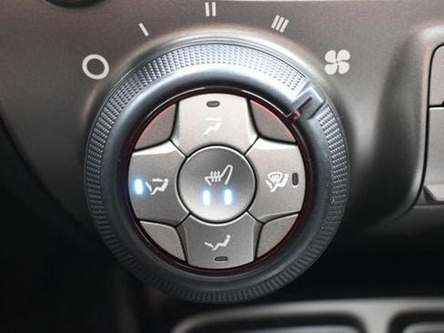 Used 2010 Chevrolet Camaro SS image 40