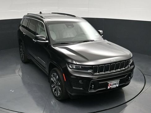 Used 2022 Jeep Grand Cherokee L Overland w/ Luxury Tech Group IV AWD/4WD image 52