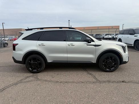 Used 2026 Kia Sorento SX Prestige w/ Olive Brown Leather Package image 4