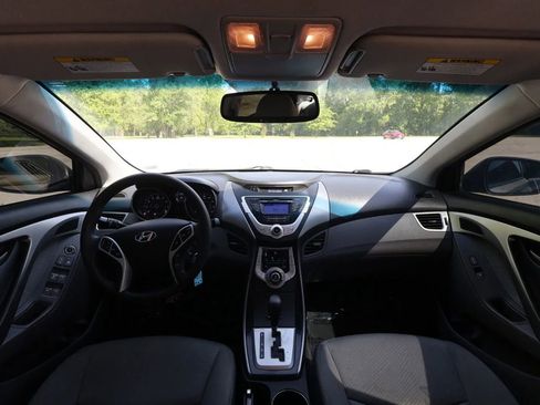 Used 2012 Hyundai Elantra GLS w/ Preferred Pkg 3 image 18