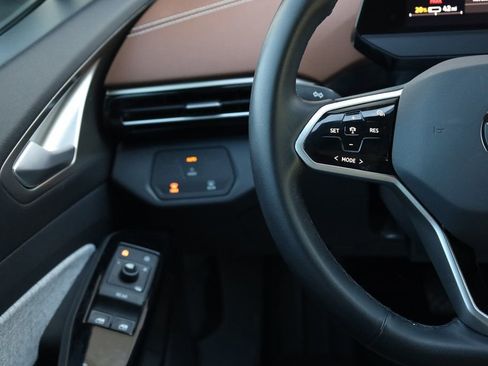 Used 2023 Volkswagen ID.4 Pro image 31