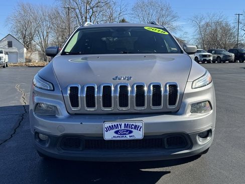 Used 2018 Jeep Cherokee Latitude Plus image 31