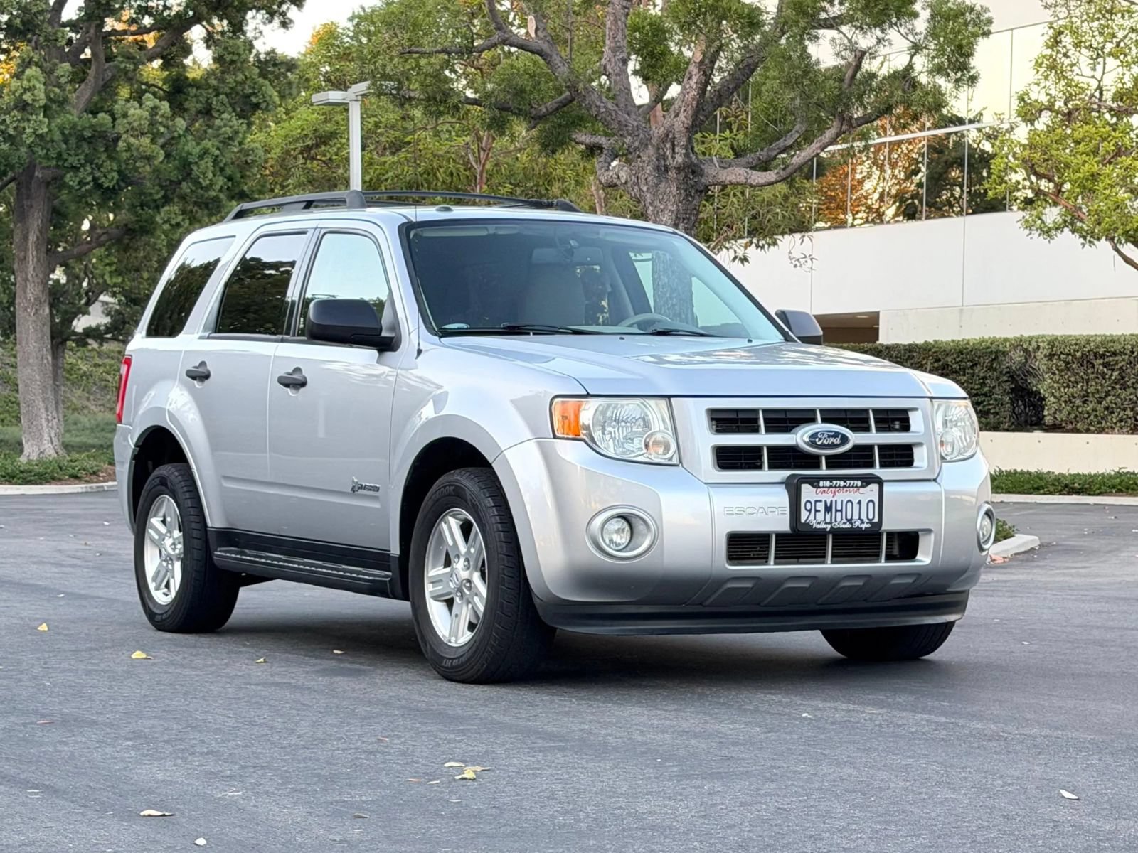 Used 2012 Ford Escape FWD Hybrid image 1