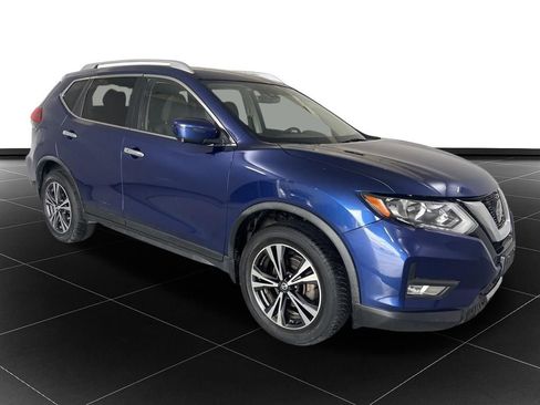 Used 2019 Nissan Rogue SV w/ Premium Package AWD/4WD image 7