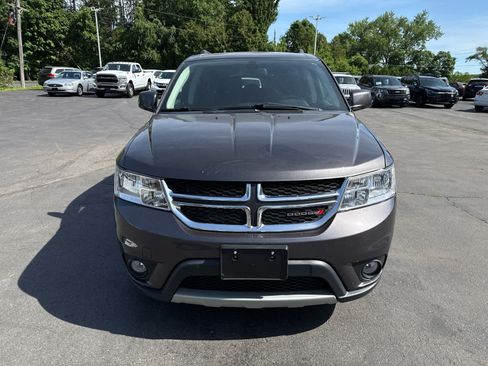 Used 2019 Dodge Journey SE w/ Premium Group FWD image 8