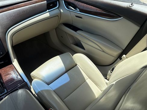 Used 2014 Cadillac XTS Premium FWD image 15