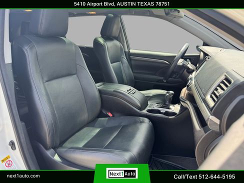 Used 2018 Toyota Highlander Limited FWD image 27