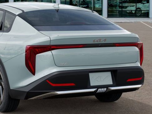 New 2026 Kia K4 EX image 13