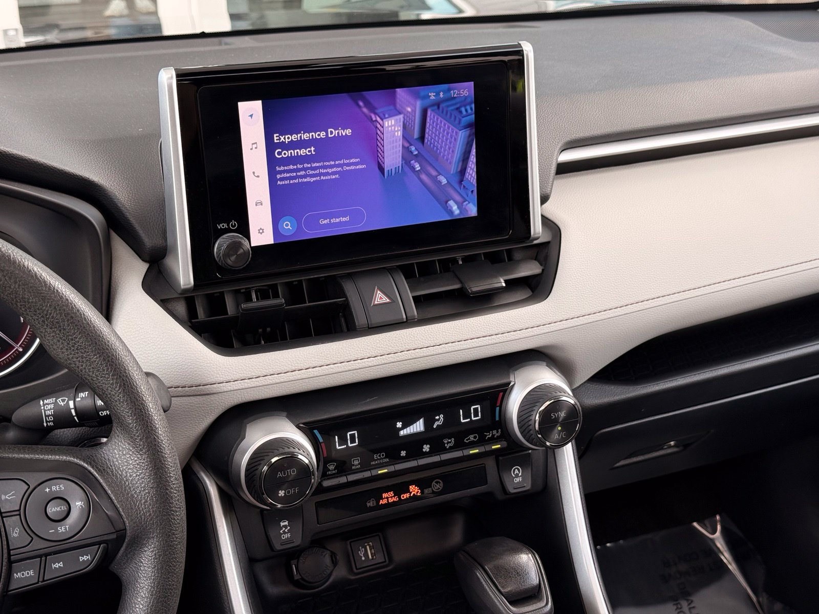 Used 2023 Toyota RAV4 XLE w/ Convenience Package FWD image 31