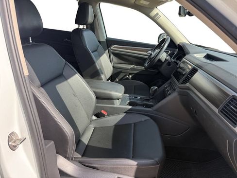 Used 2021 Volkswagen Atlas SE FWD image 16