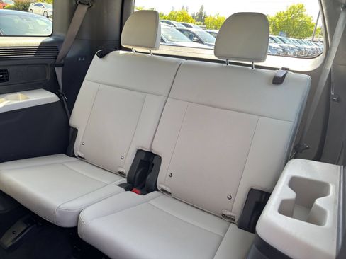Used 2025 Hyundai Santa Fe SEL FWD image 31