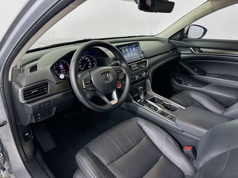 Used 2018 Honda Accord EX-L image 9