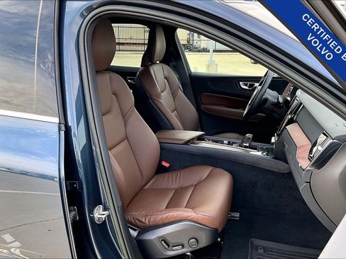 Certified 2023 Volvo XC60 B5 Plus w/ Protection Package Premier image 10