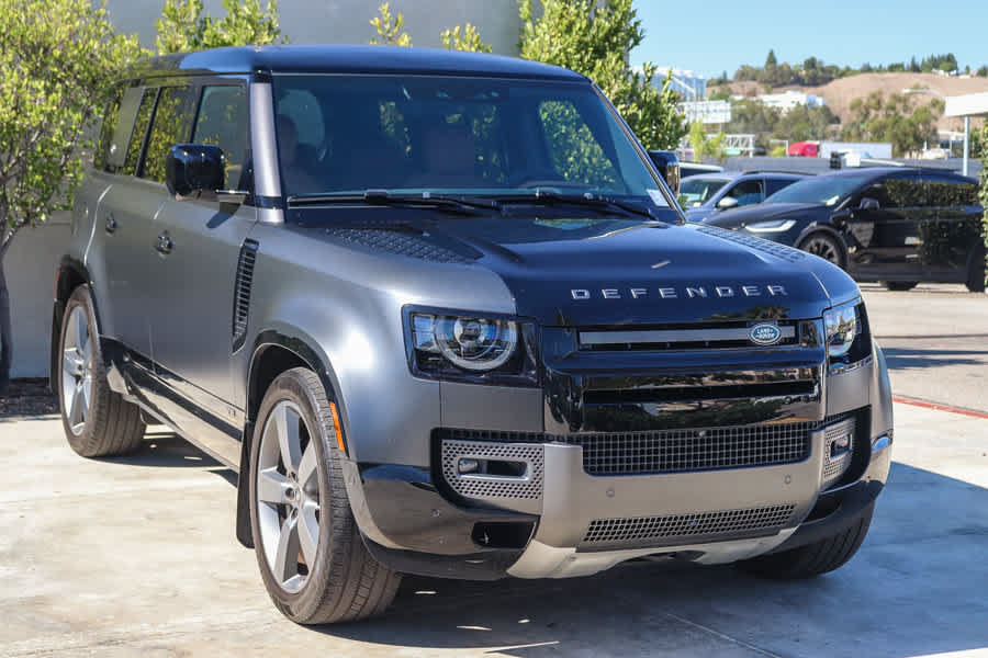 Used 2023 Land Rover Defender 110 Carpathian Edition AWD/4WD image 3