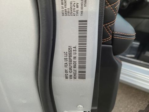 Used 2023 Jeep Grand Cherokee Summit image 29