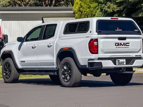 Used 2025 GMC Canyon Elevation w/ Convenience Package AWD/4WD image 6