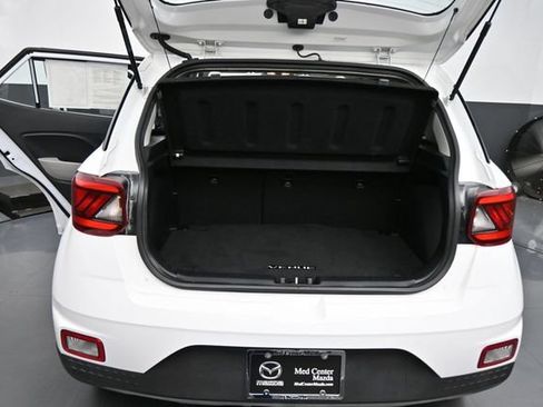 Used 2023 Hyundai Venue SEL w/ Cargo Package FWD image 22