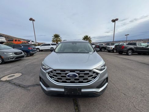 Used 2020 Ford Edge SE image 8