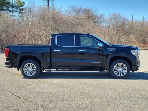 New 2026 GMC Sierra 1500 Denali image 8