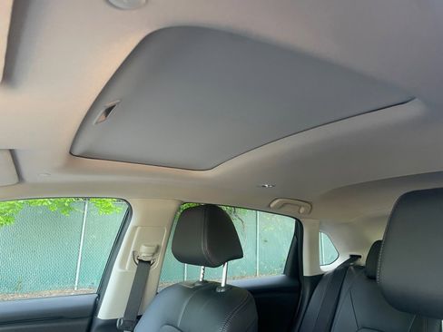 New 2026 Honda HR-V EX-L image 21