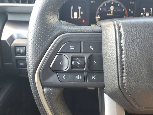 Certified 2025 Toyota 4Runner SR5 AWD/4WD image 21