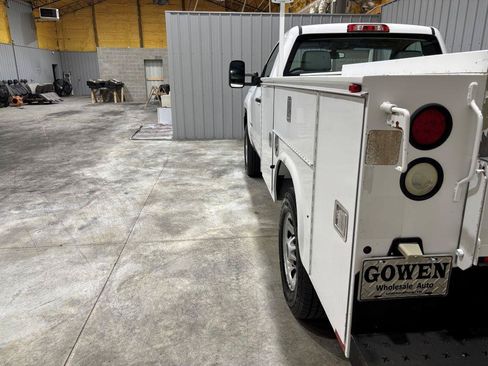 Used 2016 Chevrolet Silverado 3500 W/T RWD image 9