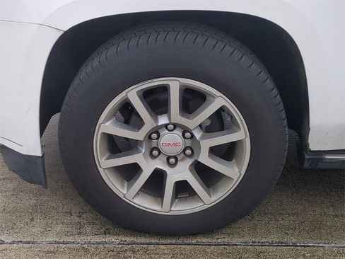 Used 2015 GMC Yukon XL Denali image 11