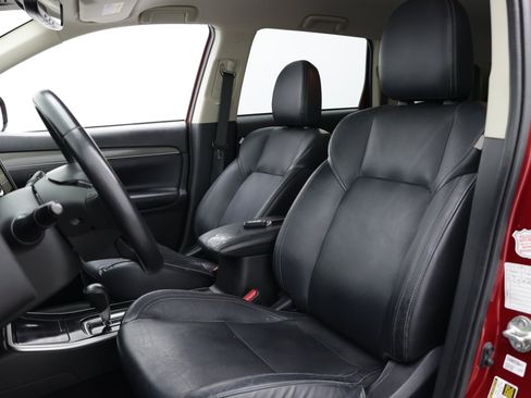Used 2020 Mitsubishi Outlander SEL AWD/4WD image 15