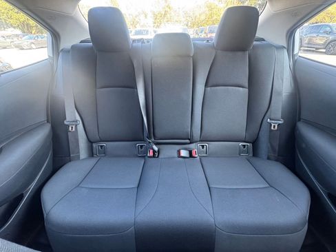 Used 2025 Toyota Corolla LE image 36