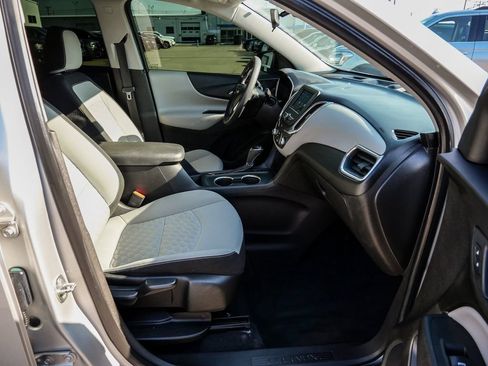 Used 2021 Chevrolet Equinox LT AWD/4WD image 13