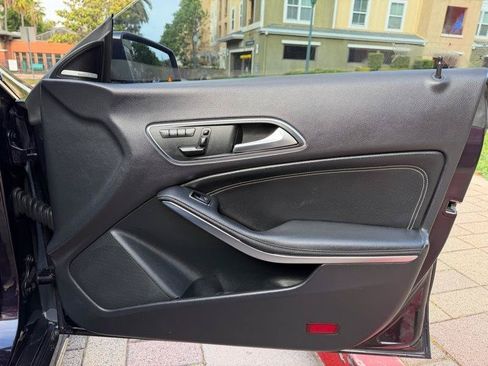 Used 2014 Mercedes-Benz CLA 250 image 59