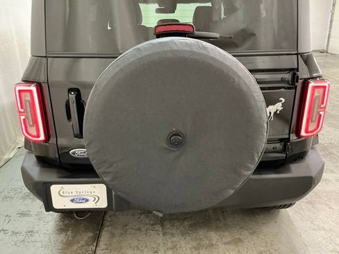 Used 2024 Ford Bronco Outer Banks AWD/4WD image 5