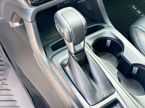 Used 2025 Ford Ranger Lariat w/ Black Appearance Package AWD/4WD image 17