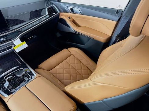 New 2026 BMW X7 xDrive40i w/ M Sport Package image 25