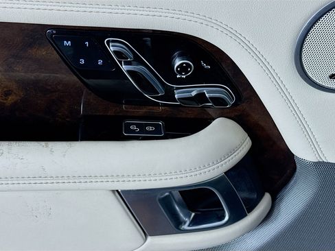 Used 2019 Land Rover Range Rover HSE AWD/4WD image 22