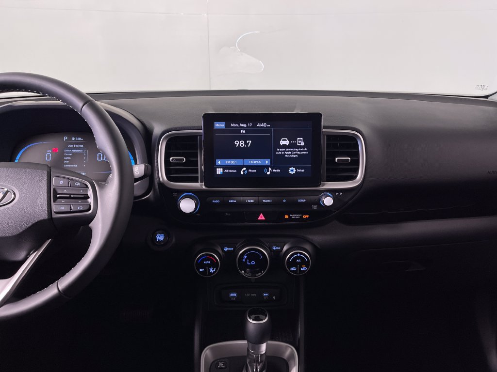 New 2026 Hyundai Venue SEL FWD image 15