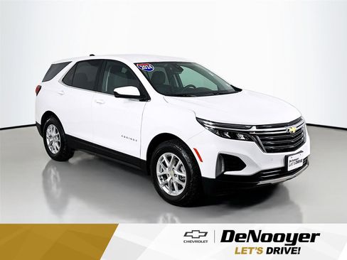 Used 2024 Chevrolet Equinox LT image 1