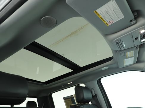 Used 2024 Ford F250 Lariat w/ Lariat Ultimate Package image 12